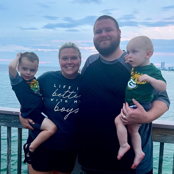 Meet your Posher, Emily - Picture 4 of 7